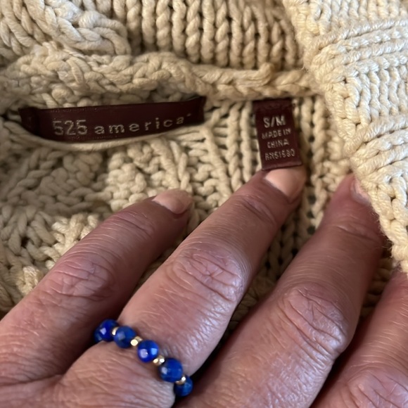 Knit hooded ponch - Picture 3 of 4